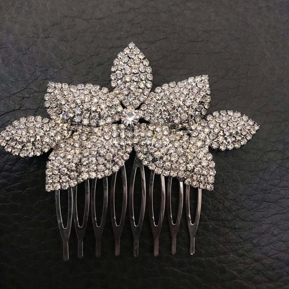 Sparkly hair brooch